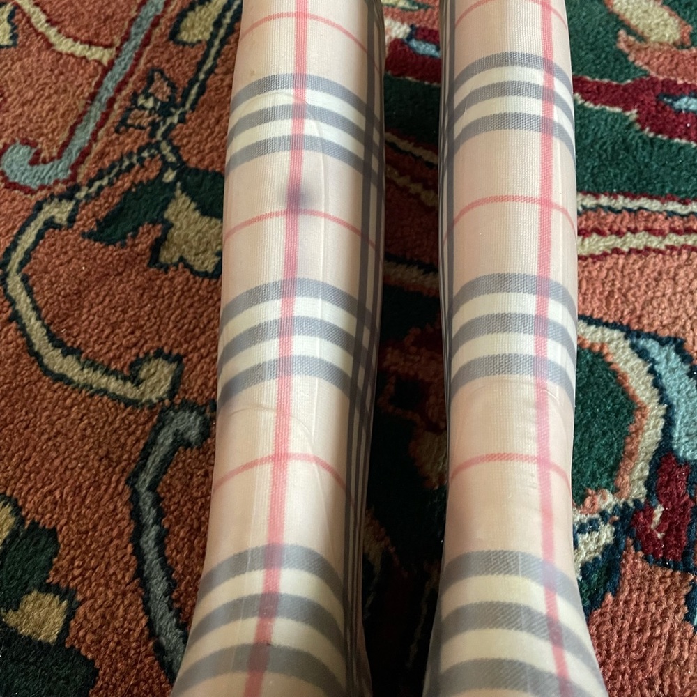 BURBERRY Rubber Plaid Print Rain Boots - Picture 4 of 4